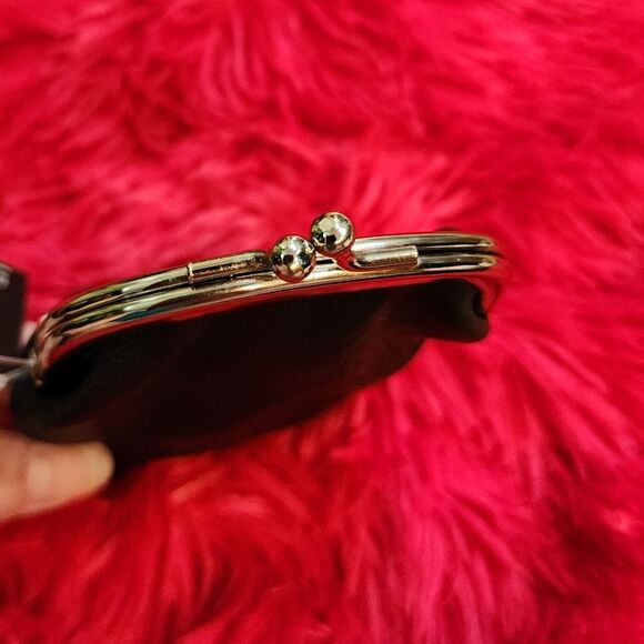 Vintage Black Genuine Pebbled Leather Pouch with Silver Toned Kiss Lock - Picture 6 of 8